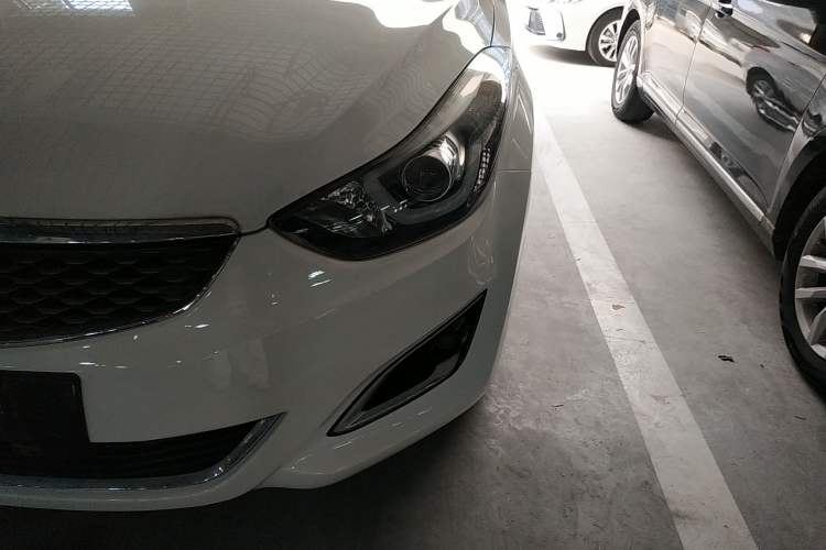 Used Hyundai Elantra 2016 1.6L Automatic Smart Version
