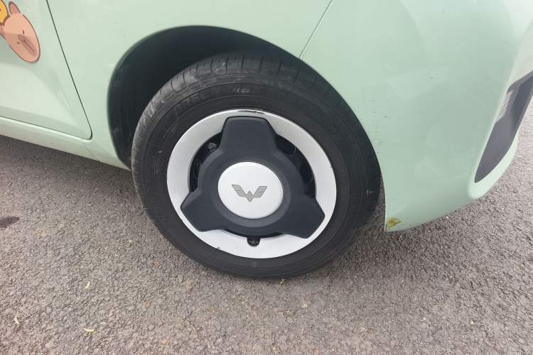 Used Wuling Hongguang MINIEV 2021 Macaron Premium Model – Lithium Iron Phosphate
