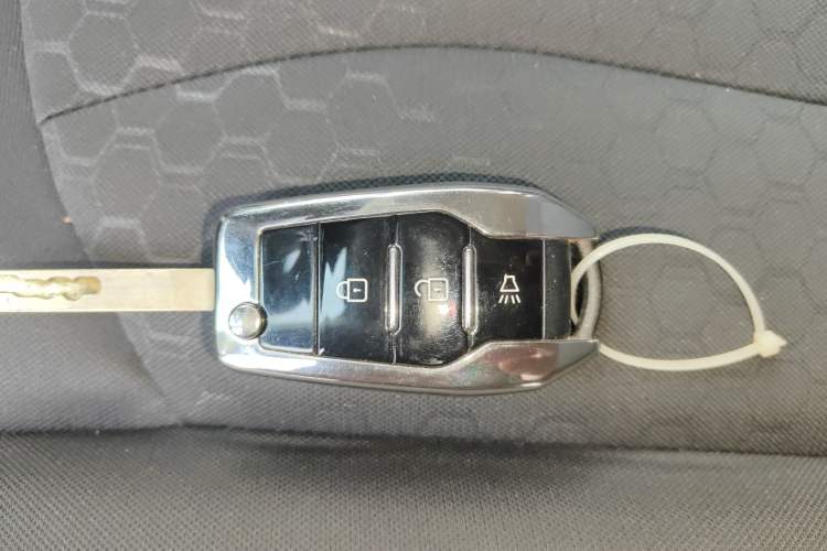 Used  Ruisheng Ace M7 2023 1.6L Standard Wheelbase Enjoy Edition 7-seater
