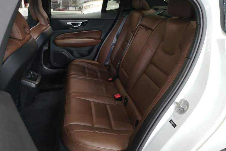 Used Volvo S60 2024 B4 Zhiyuan Luxury Edition