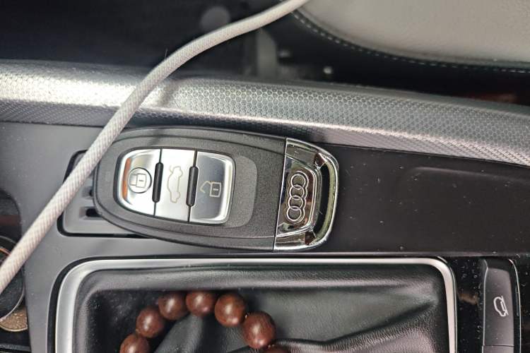 Used Audi Q5 2017 Plus 40 TFSI Technology Model
