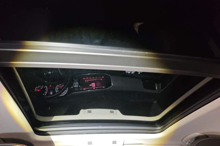 Used Volkswagen Tayron 2019 330TSI Two-Wheel Drive Luxury Model China VI Standard
