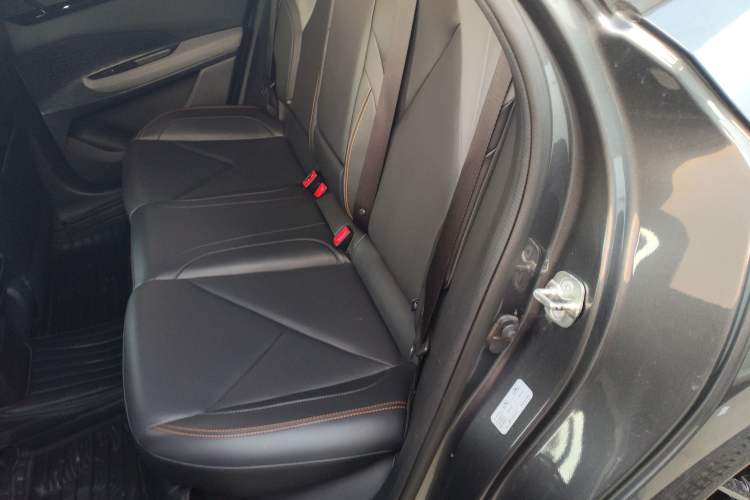 Used Changan UNI-V 2022 1.5T Prestige Version
