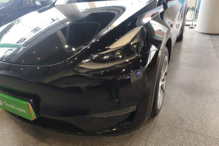 Used Tesla Model Y 2021 Long-Range All-Wheel-Drive Version 3D7