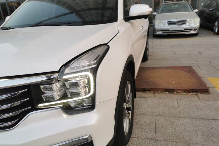 Used GAC Trumpchi GS8 2017 320T Two-Wheel Drive Luxury Smart Connectivity Version (7 Seats)
