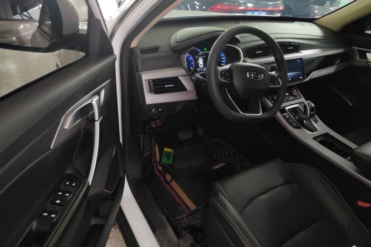 Used Geely Auto Emgrand X7 Sport 2020 1.8TD DCT Two-Wheel Drive Zhiya Model
