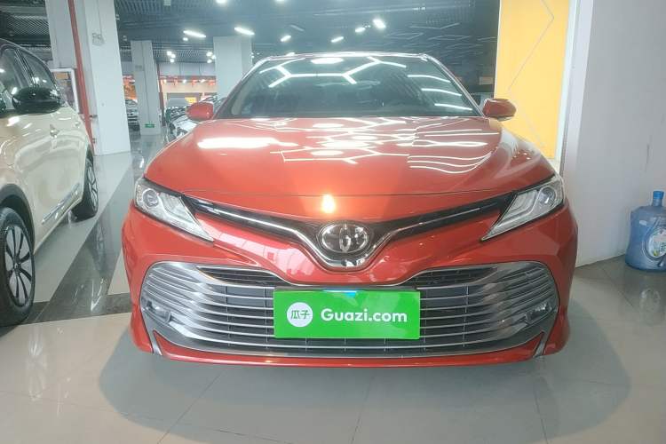 Used Toyota Camry 2018 2.0G Luxury Edition
