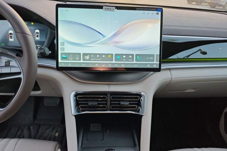 Used BYD Song PLUS New Energy 2025 DM-i Intelligent Driving 160KM Flagship Model
