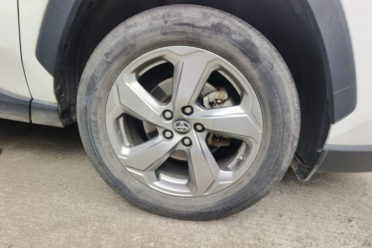 Used Toyota RAV4 2022 2.0L CVT Two-Wheel Drive Fashion Edition