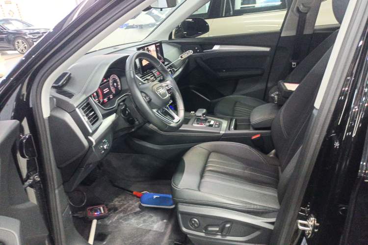 Used Audi Q5L 2023 40T Fashionable and Elegant Version
