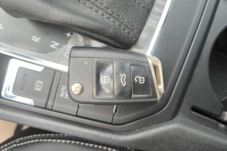 Used Volkswagen Lamando 2019 230TSI DSG Fashion Edition China VI
