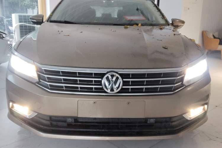 Used Volkswagen Passat 2017 280TSI DSG Luxury Edition
