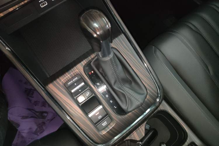 Used Honda Breeze 2023 240TURBO Two-Wheel-Drive Elite PRO 7-Seater
