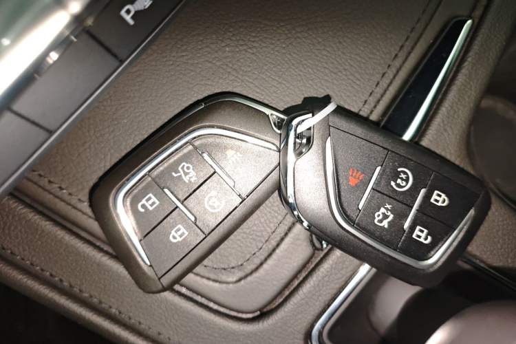 Used Cadillac XT4 2024 28T Two-Wheel-Drive Luxury Version
