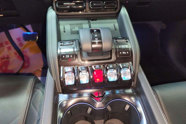 Used  Leopard 5 2023 Navigator Edition
