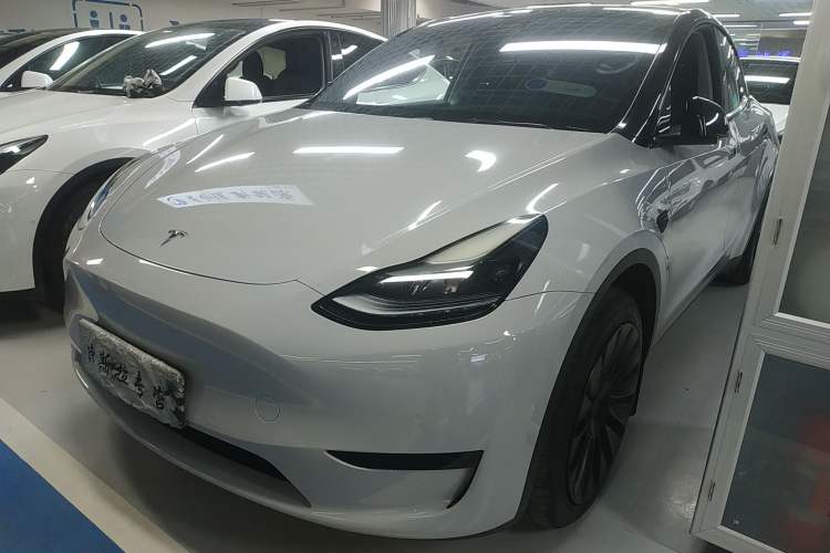Used Tesla Model Y 2023 Rear-Wheel-Drive Version