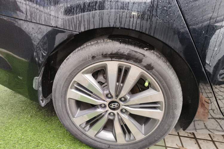 Used Hyundai Mistra 2014 1.8L Automatic Deluxe DLX Model
