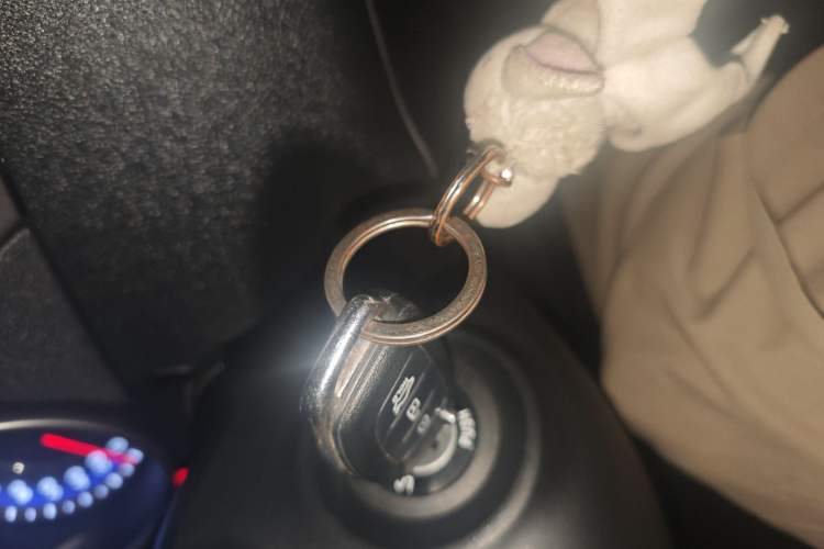 Used Hyundai Elantra 2015 1.6L Automatic Fashion Model
