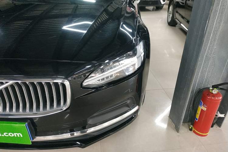 Used Volvo S90 2024 B5 Zhiyuan Luxury Edition
