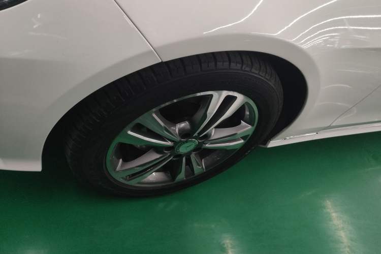 Used Mercedes-Benz E-Class 2014 E 260 L Sport Edition