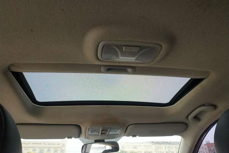 Used Hyundai ix35 2015 2.0L Automatic 2WD Smart Type China IV
