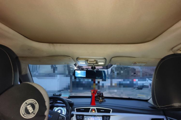 Used Geely Auto Emgrand X7 Sport 2016 1.8TD Automatic ZhiShang Model
