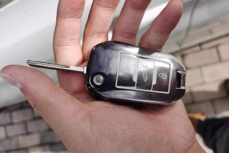 Used Peugeot 308 2016 1.6L Automatic Luxury Edition
