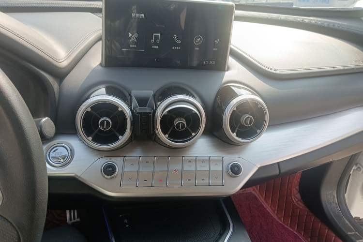 Used Wey VV7 2019 Upgraded Model 2.0T Flagship Version China VI