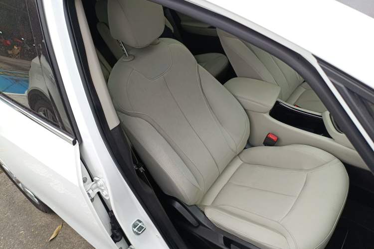 Used Buick GL6 2019 18T 6-Seater Elite Version China VI Standard
