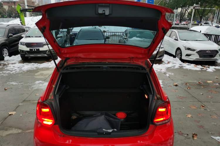 Used Volkswagen Polo 2016 1.4L Automatic Trendy Model