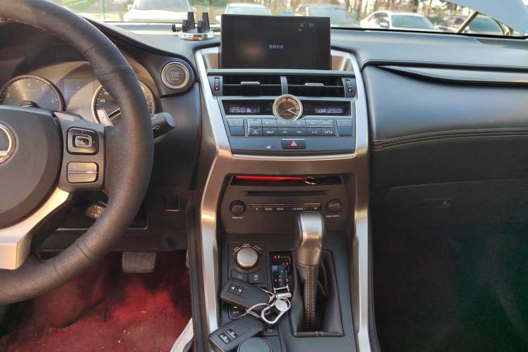 Used Lexus NX 2015 200T All-Wheel-Drive Fēngshàng Edition
