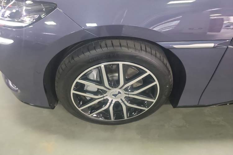 Used Denza Z9 2024 630 km All-Wheel Drive Max Version
