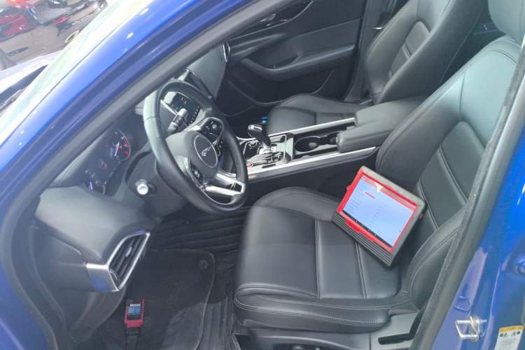 Used Jaguar XEL 2020 2.0T 200 PS S Advanced Elegance Edition
