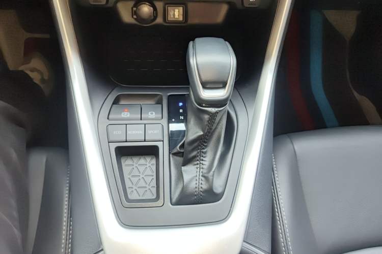 Used Toyota Wildlander 2023 2.0L CVT Two-Wheel Drive Luxury PLUS Edition
