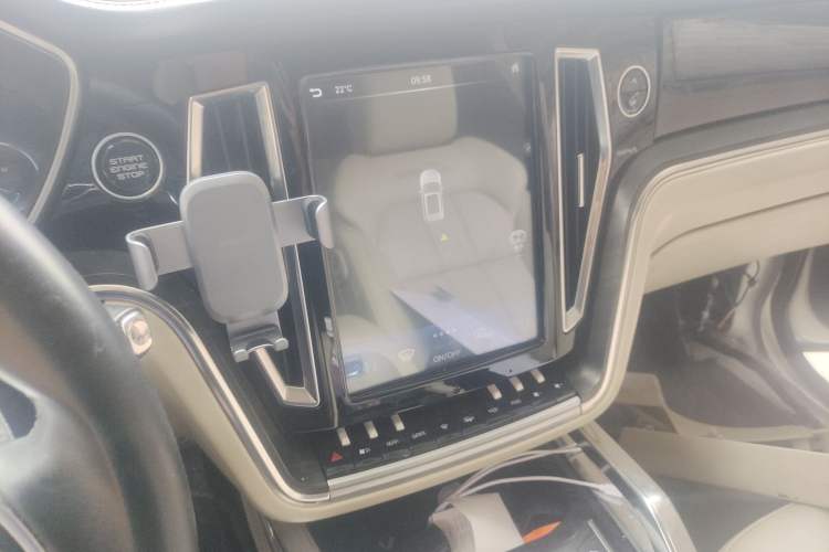 Used Zotye T700 2017 1.8T Dual-Clutch Luxury Model
