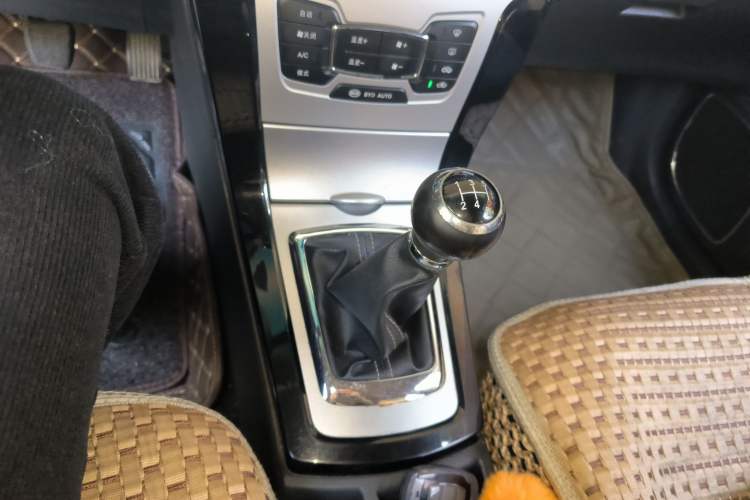 Used BYD Surui 2014 1.5L Manual Luxury Model