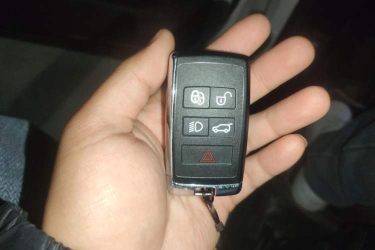 Used Land Rover Discovery Sport 2021 249 PS R-Dynamic S Performance Edition
