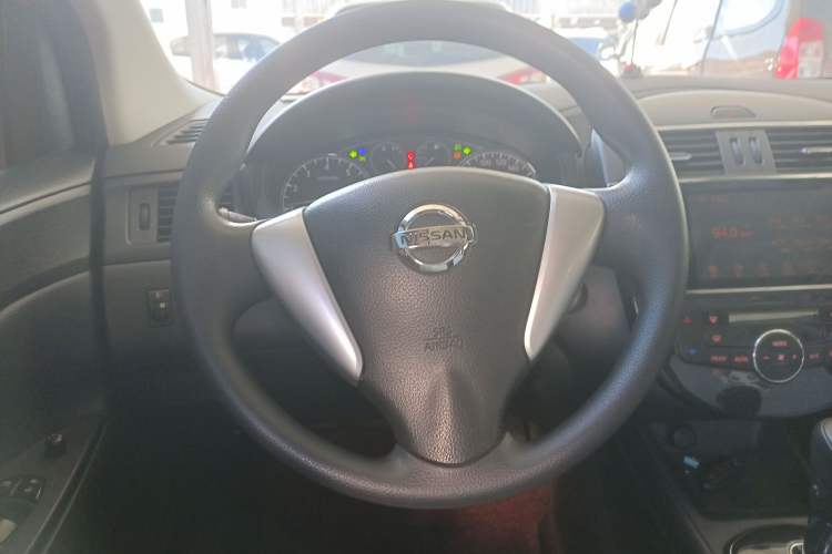 Used Nissan Tiida 2014 1.6L CVT Smart Model
