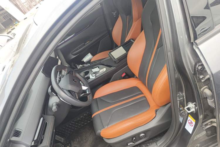 Used Changan UNI-V 2024 1.5T Prestige Sport Edition
