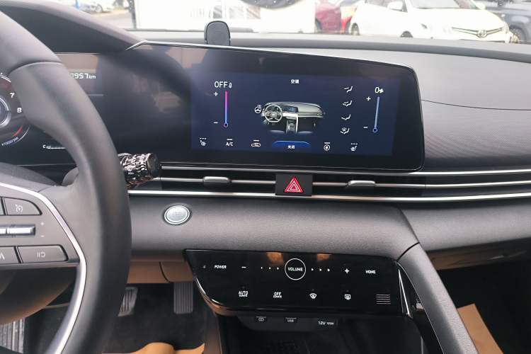 Used Hyundai Elantra 2022 1.5L CVT LUX Prestige Edition