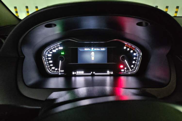 Used SAIC MAXUS G20 2021 PLUS 2.0T Gasoline Automatic Luxury Edition
