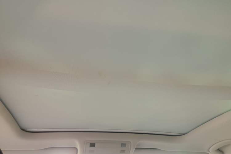 Used Volkswagen Tayron X 2020 330TSI Two-Wheel Drive Luxury Smart Connectivity Version
