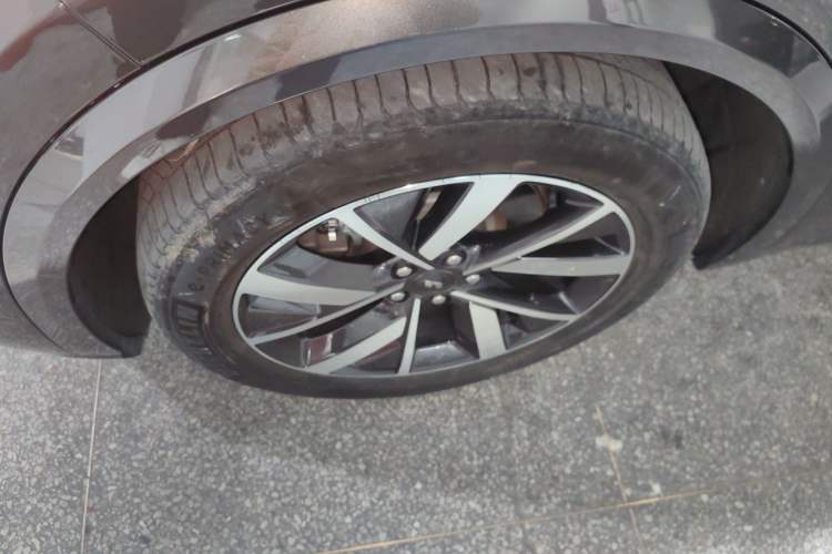 Used Li Auto L8 2023 Pro Model