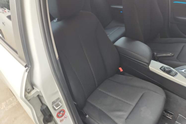 Used BMW 1 Series 2013 Facelifted 118i Leading Edition
