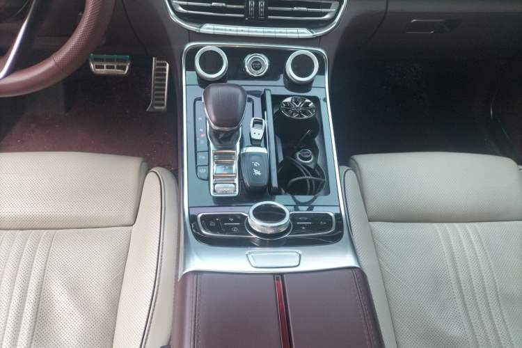 Used Hongqi H9 2020 Revised Version 2.0T Smart Connect Flagship Edition

