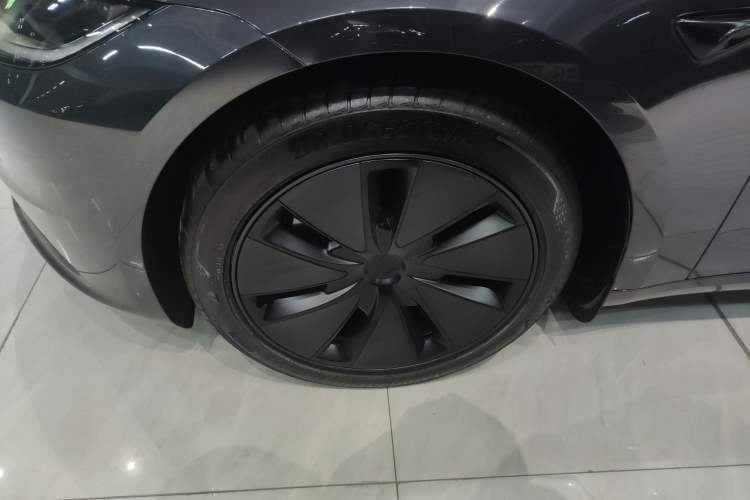 Used Tesla Model 3 2025 Rear-Wheel-Drive Version
