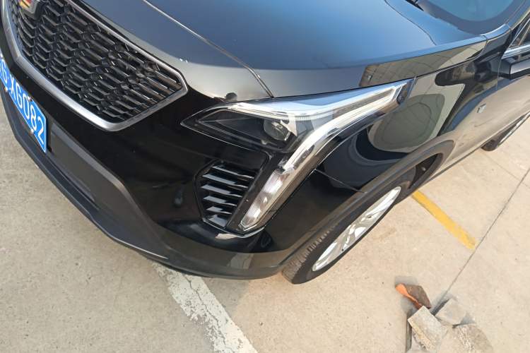 Used Cadillac XT4 2018 28T Two-Wheel Drive Tech Version
