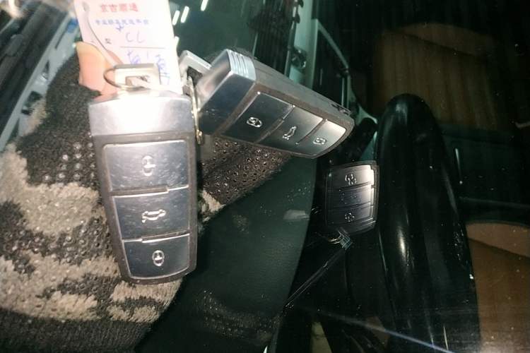 Used Volkswagen FAW-Volkswagen CC 2015 2.0 TSI Ultimate Model
