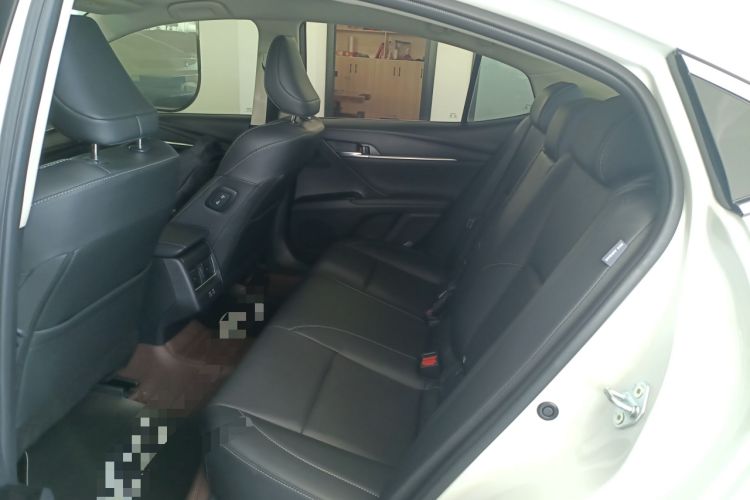 Used Toyota Camry 2024 2.0G Prestige Edition
