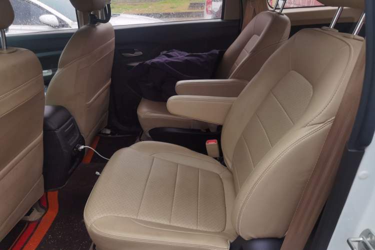 Used Wuling Hongguang 2021 1.5L S Comfort Edition LAR
